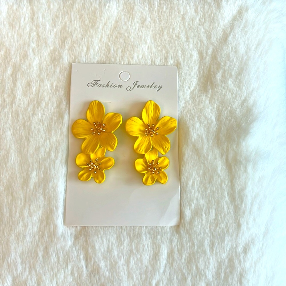 Fashion earrings